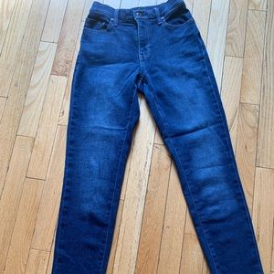dark blue straight legged stretchy jeans. waist 24-25 inch, taille 60.5-63.5cm